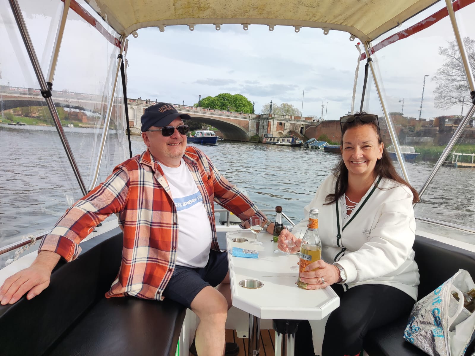 thames boat trips from cookham